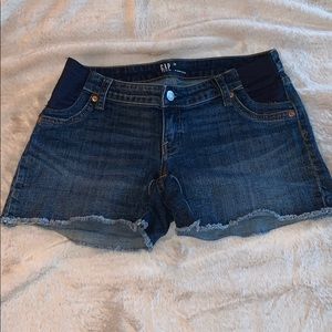 Maternity shorts